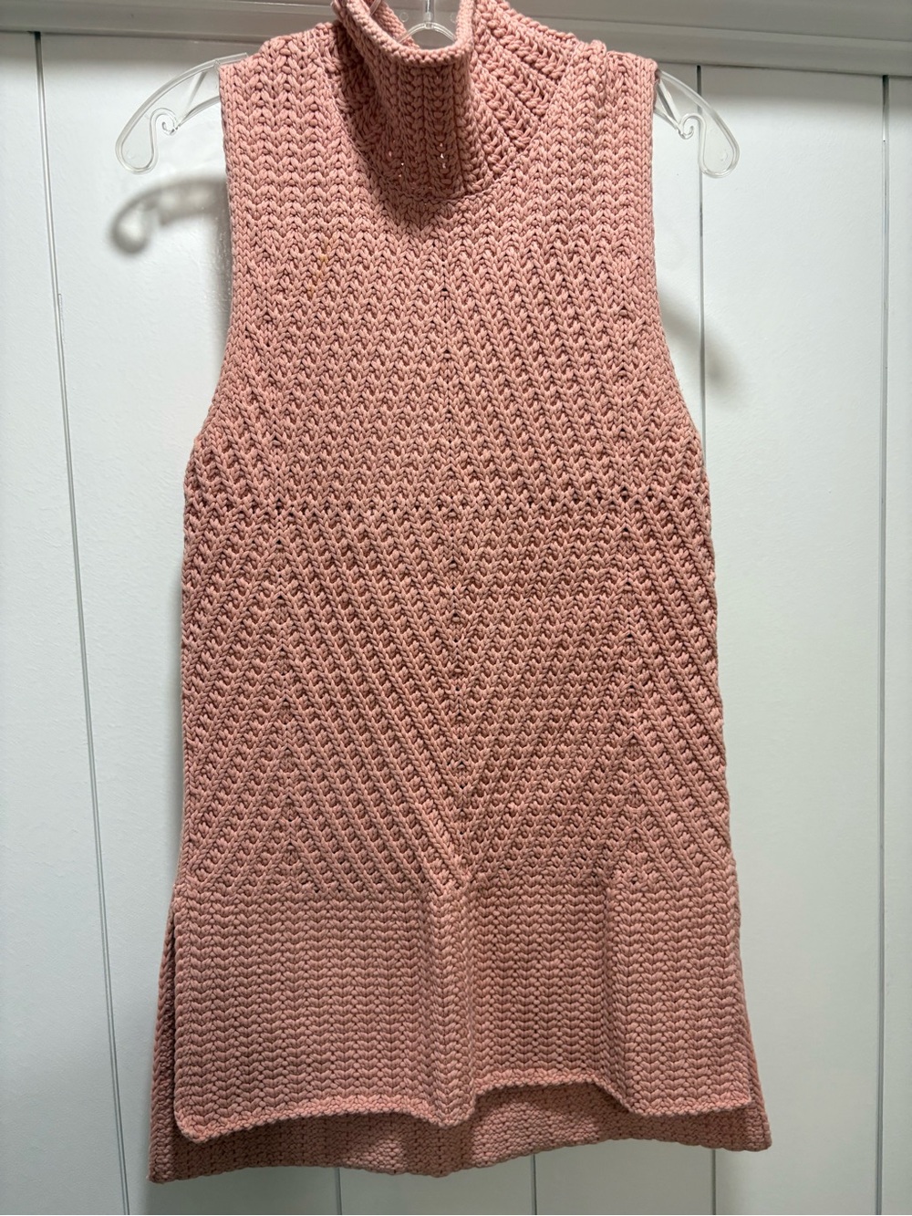 Alice + Olivia Sleeveless Mock Neck Tunic in Dusty Rose chunky knit size medium